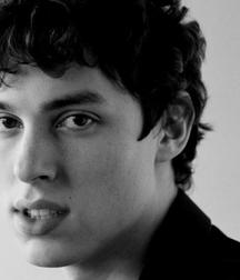 John Francis Daley 5c4a0b7d3b68a.jpg