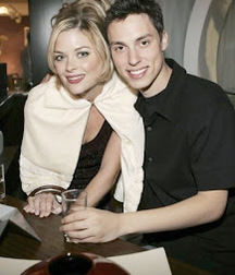 John Francis Daley 5c4a0b8e69ce3.jpg