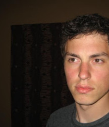 John Francis Daley 5c4a0b8f6d765.jpg