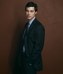 John Francis Daley 5c4a0b939e5f7.jpg