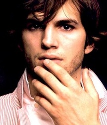 Ashton Kutcher 5c4d3ed5177ff.jpg