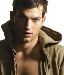 Ashton Kutcher 5c4d3ef65a406.jpg