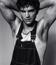 Ashton Kutcher 5c4d3efa87852.jpg