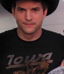 Ashton Kutcher 5c4d3f2116d20.jpeg