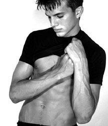 Ashton Kutcher 5c4d3f3eae669.jpg