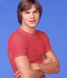 Ashton Kutcher 5c4d3f50a82ea.jpg