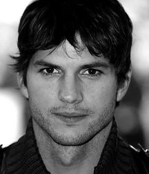Ashton Kutcher 5c4d3f5a827b0.jpeg