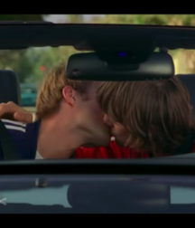 Ashton Kutcher 5c4d3f6d8d727.png