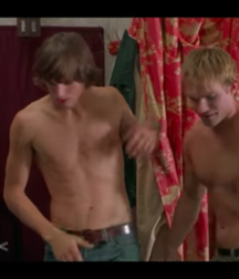 Ashton Kutcher 5c4d3f7a7bff9.png
