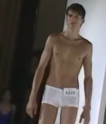 Ashton Kutcher 5c4d3fbf3e1de.png