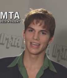 Ashton Kutcher 5c4d3fd5e1462.png