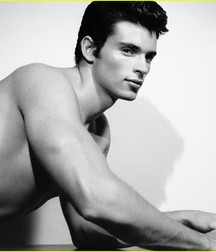Tom Welling 5c4f2b88cf3d6.jpeg