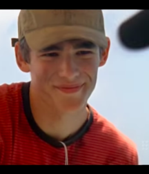Brenton Thwaites 5c4fee0d3b461.png