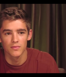 Brenton Thwaites 5c4fee189a1e0.png
