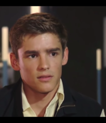 Brenton Thwaites 5c4fee1aed40d.png