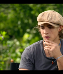 Brenton Thwaites 5c4fee34e73b9.png