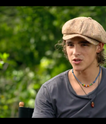 Brenton Thwaites 5c4fee38052c1.png