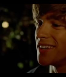 Brenton Thwaites 5c4fee4bc5735.png