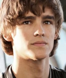 Brenton Thwaites 5c4fee4f1a2a7.jpeg