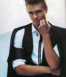 Chad Michael Murray 5c6739efb5ee3.jpg