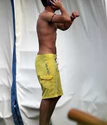 Zac Efron 5c683fdccef7a.jpg