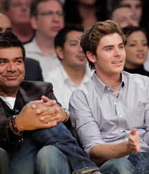 Zac Efron 5c683fe57ab5d.jpg