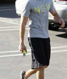 Zac Efron 5c683fe8329c2.jpg