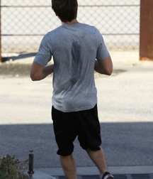 Zac Efron 5c683fe93f0df.jpg