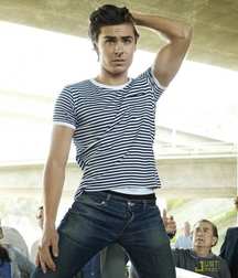 Zac Efron 5c68400ce836e.jpg