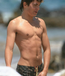 Zac Efron 5c68404dd21b1.jpg