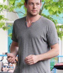Cory Monteith 5c758a7a99a80.jpg