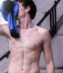 Cory Monteith 5c758ac1085d2.jpg