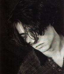 Young Johnny Depp 5c75e1108dc8d.jpg