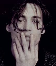 Young Johnny Depp 5c75e111cbd7c.jpg