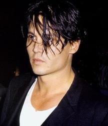 Young Johnny Depp 5c75e125431d2.jpg