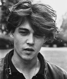 Young Johnny Depp 5c75e12a1b43b.jpg