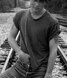 Young Johnny Depp 5c75e12d9042d.jpg