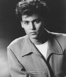 Young Johnny Depp 5c75e12ee0fd3.jpg