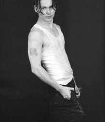Young Johnny Depp 5c75e13964dbd.jpg