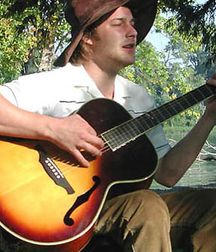 More Brad Renfro 5c75e1a4c8c27.jpg