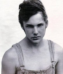 More Brad Renfro 5c75e1a865a81.jpg