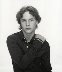 More Brad Renfro 5c75e1b342ba3.jpg