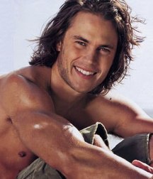 Taylor Kitsch 5c93d667ef2ff.jpg
