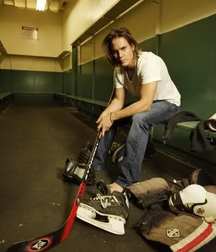Taylor Kitsch 5c93d67e889db.jpg