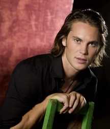 Taylor Kitsch 5c93d68fc7a23.jpg