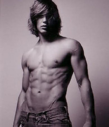 Taylor Kitsch 5c93d695b9776.jpg