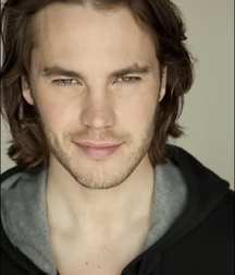 Taylor Kitsch 5c93d69b235e0.jpg