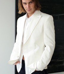Taylor Kitsch 5c93d6b08fac6.jpg
