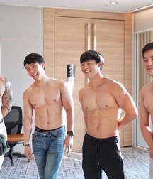 Asian Muscle Boys 5c49b2bac0284.jpg