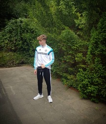 Survet & tess 5d9093e566c9f.jpg